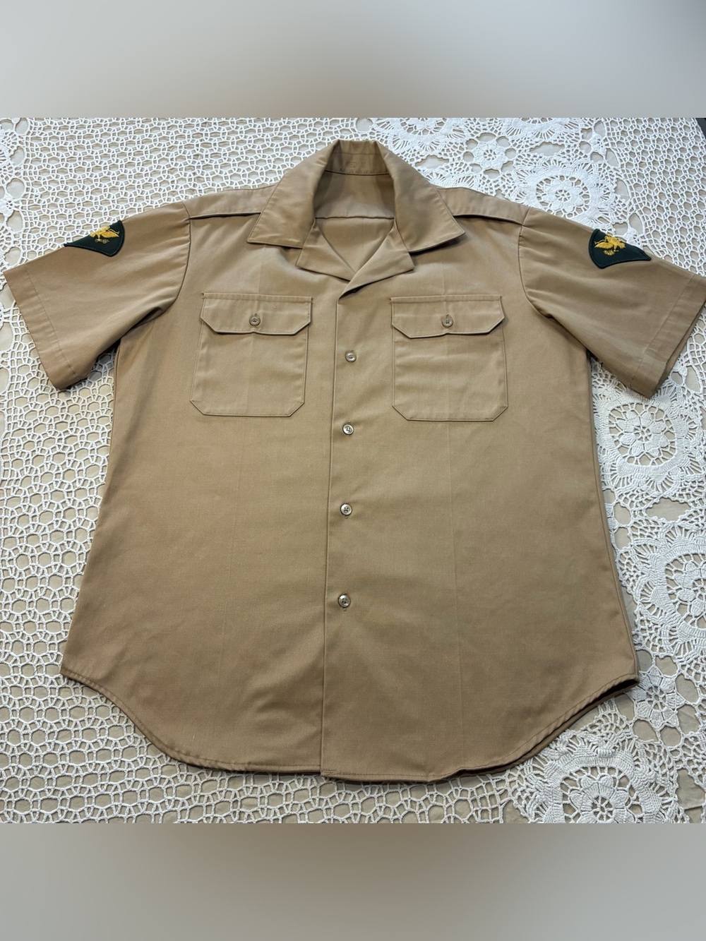 Vintage 1977 US Army Tan 445 Class B Shirt Medium Spec 4 Short Sleeve Uniform